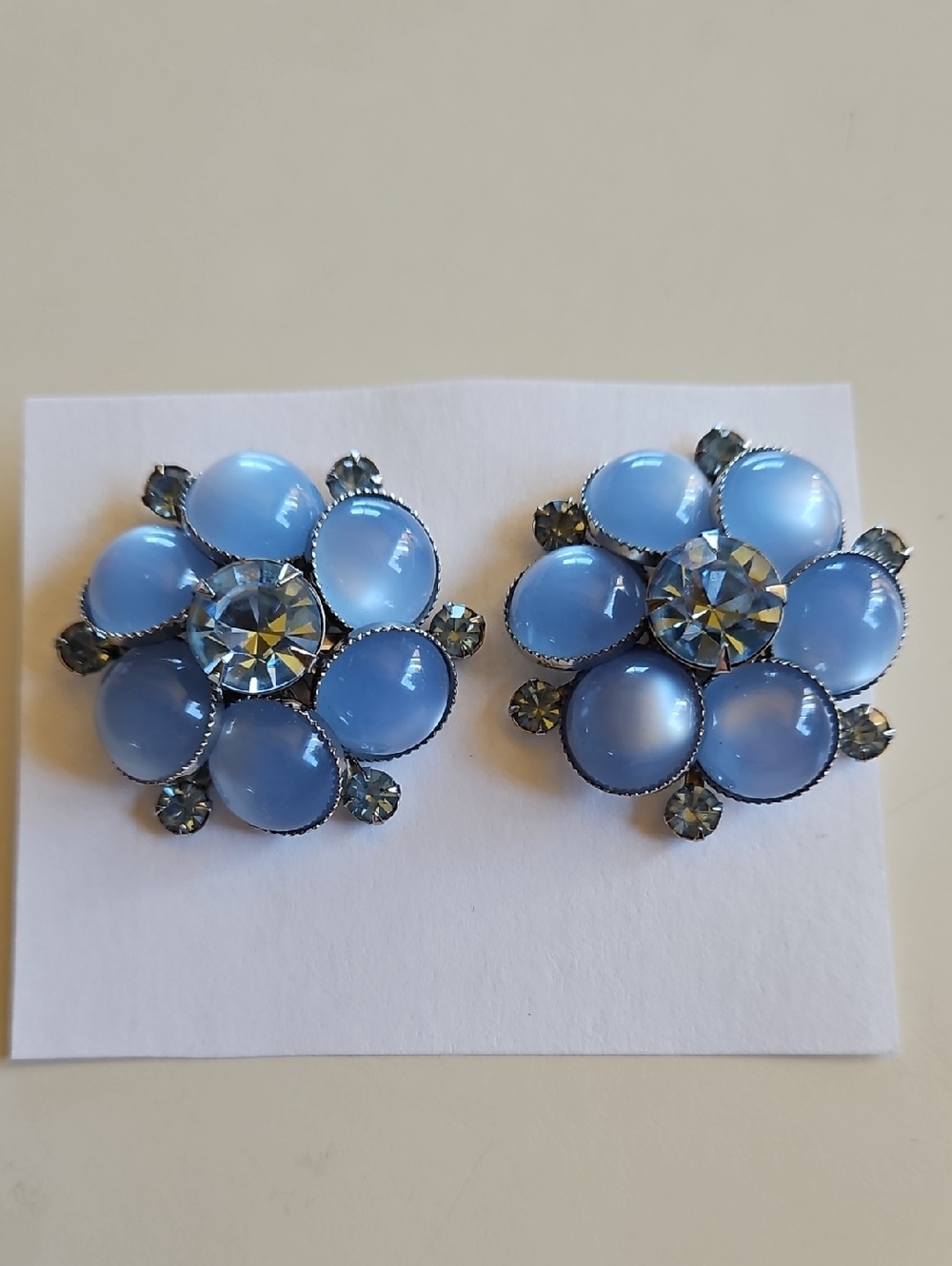 JUDY LEE light blue rhinestone and moonstone cluster Clip On Earrings - Picture 6 of 6